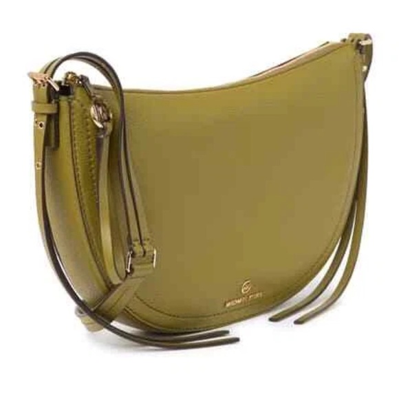 Michael Kors Camden pistachio colored leather bag - Picture 3 of 4